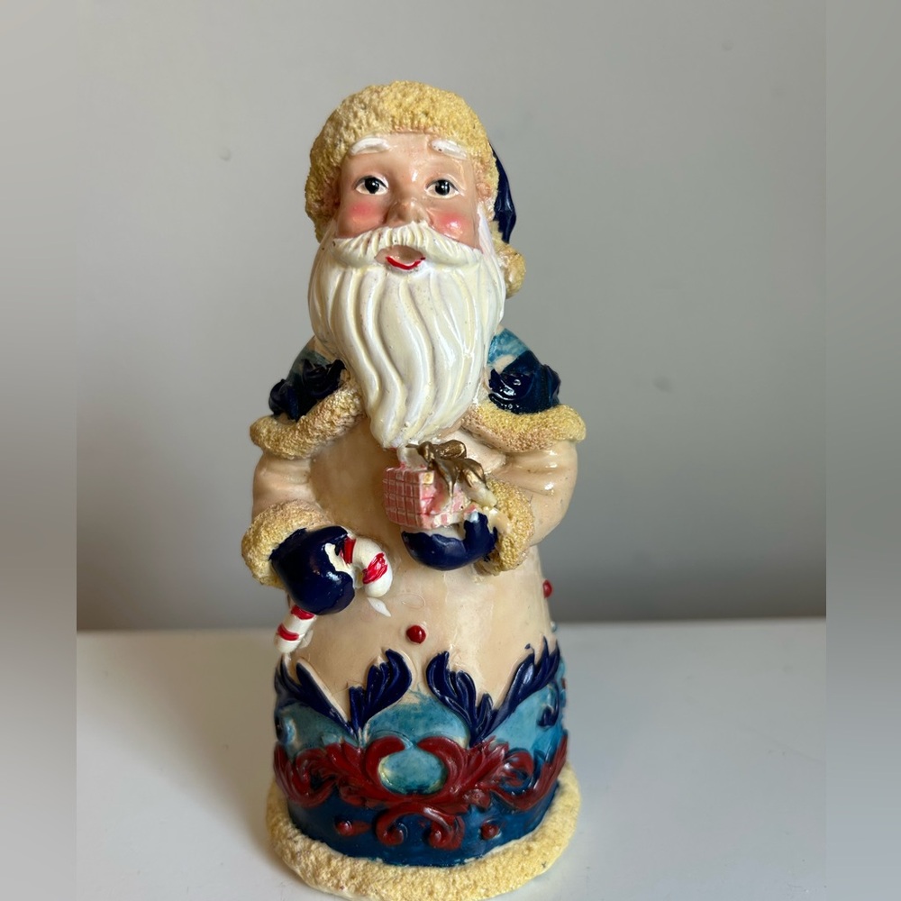 Vintage Hand Painted Resin Santa Figurine‎ Old World Santa